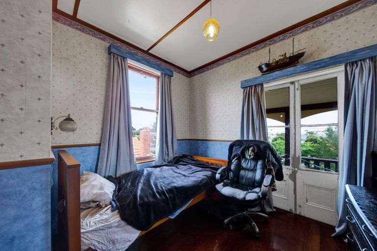 Photo of property in 68 Collins Street, Hawera, 4610