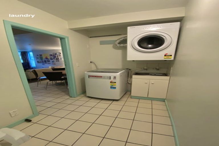 Photo of property in 10 Moana Road, Kelburn, Wellington, 6012