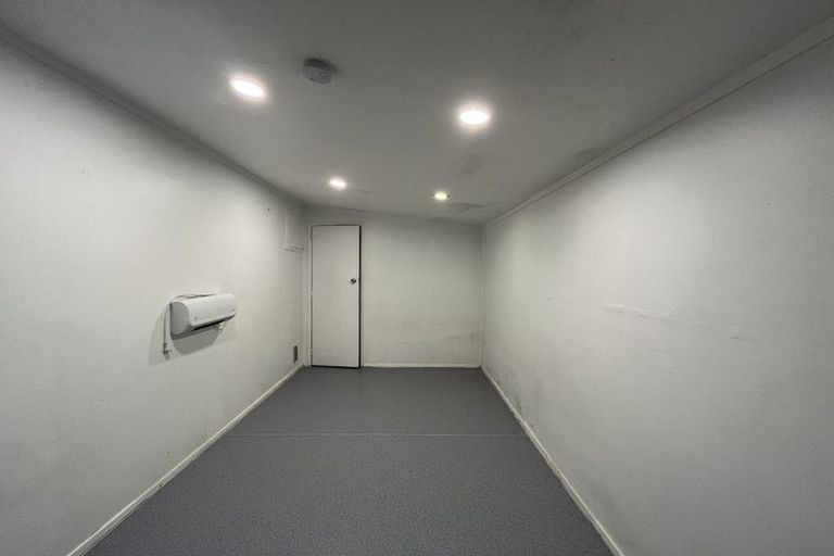 Photo of property in 20 Ribblesdale Road, Henderson, Auckland, 0612