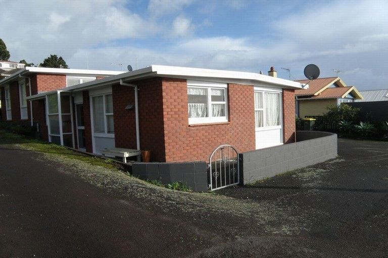 Photo of property in 1/66 Morley Street, New Plymouth, 4310