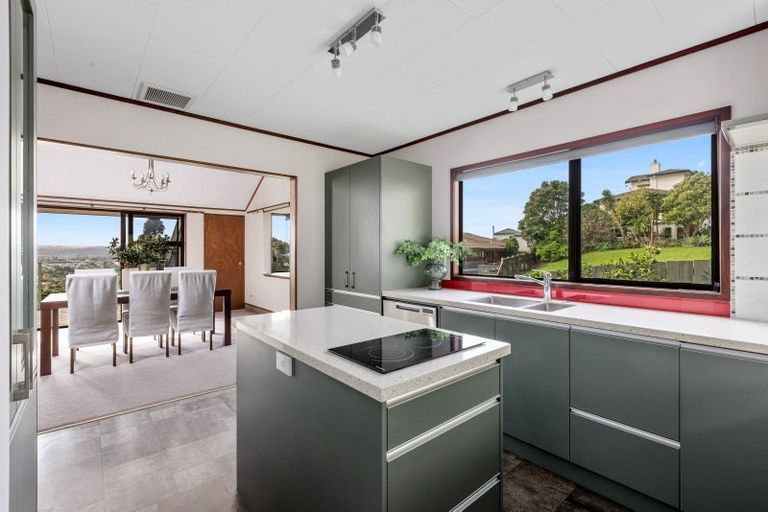 Photo of property in 80 Marellen Drive, Red Beach, 0932