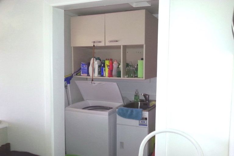 Photo of property in 1/30 Cresta Avenue, Beach Haven, Auckland, 0626