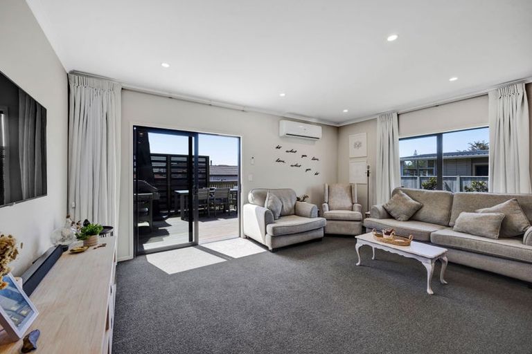 Photo of property in 24f Maire Street, Inglewood, 4330