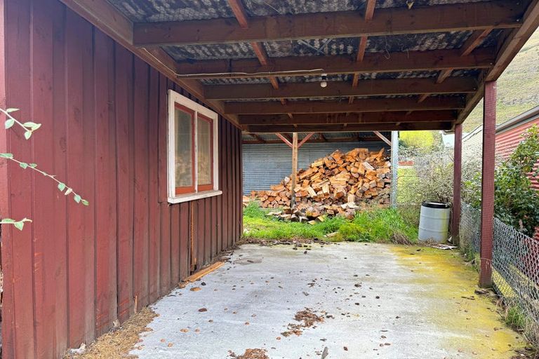 Photo of property in 5086 Makarora-lake Hawea Road, Makarora, Wanaka, 9382