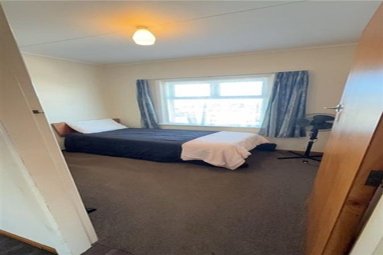 Photo of property in 19 Scott Street, Moturoa, New Plymouth, 4310