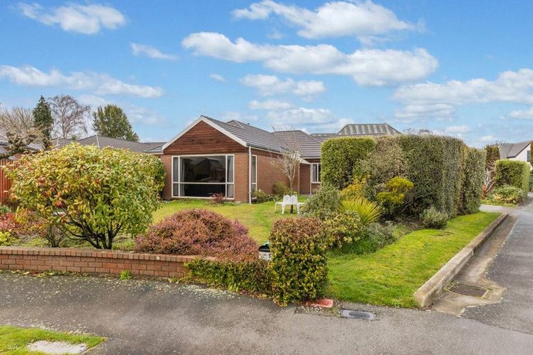 Photo of property in 11 Jadewynn Place, Halswell, Christchurch, 8025