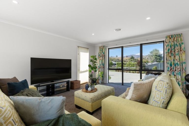 Photo of property in 4 Banbury Terrace, Lower Shotover, Queenstown, 9304