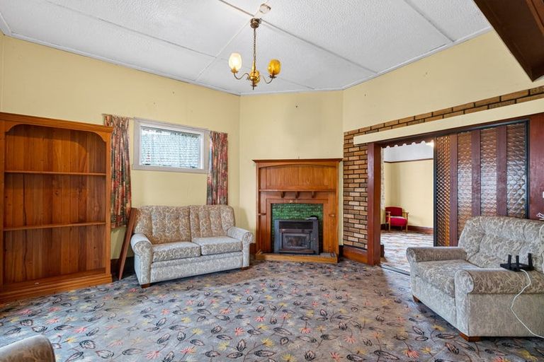 Photo of property in 16 Hessey Street, Masterton, 5810