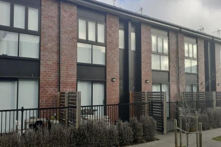 Photo of property in 16/17 Warwick Street, Richmond, Christchurch, 8013