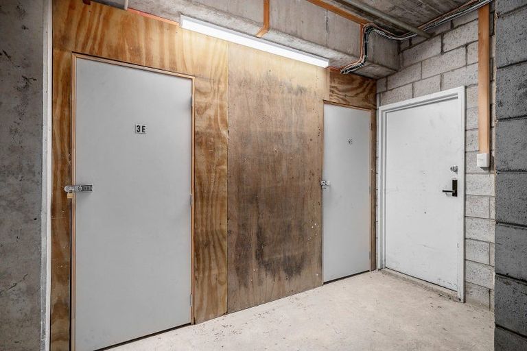 Photo of property in Quantum On Thorndon Quay, 3/163e Thorndon Quay, Pipitea, Wellington, 6011