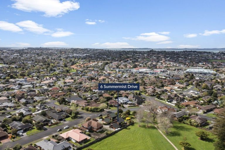 Photo of property in 2/6 Summermist Drive, Northpark, Auckland, 2013