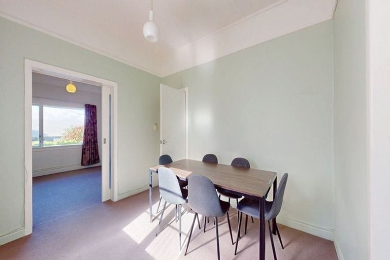 Photo of property in 3-5 Knoll Street, Island Bay, Wellington, 6023