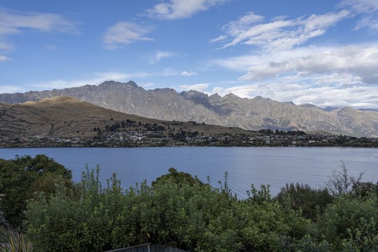 Photo of property in 129 Frankton Road, Queenstown, 9300