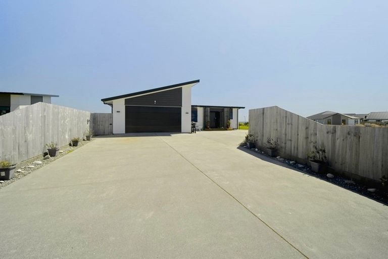 Photo of property in 8 Racecourse Terrace Rise, Hokitika, 7882