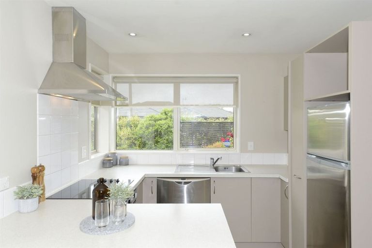 Photo of property in 3 Munro Street, Redwood, Christchurch, 8051