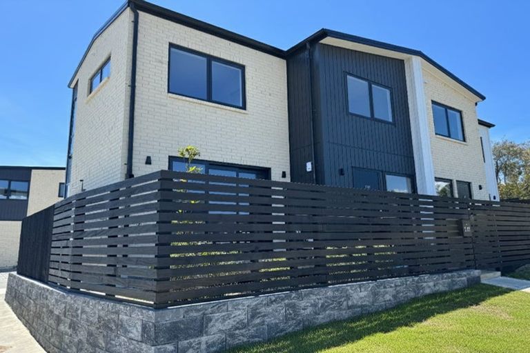 Photo of property in 2/61 Ridge Road, Howick, Auckland, 2014