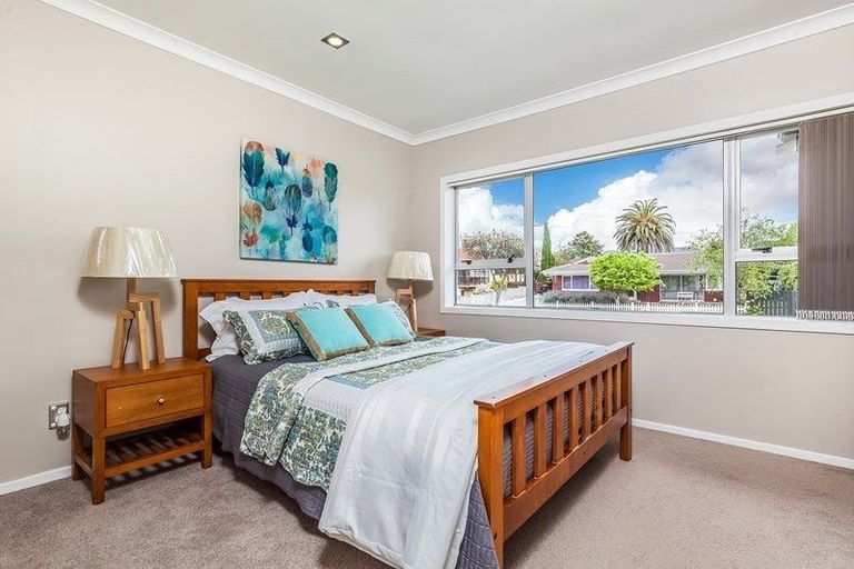 Photo of property in 56 Galvan Avenue, Sunnyhills, Auckland, 2010