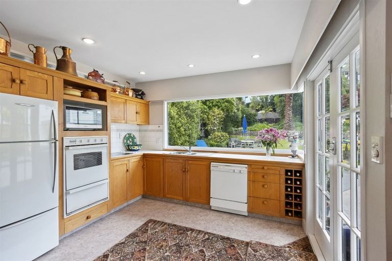Photo of property in 22 Main Road, Mount Pleasant, Christchurch, 8081