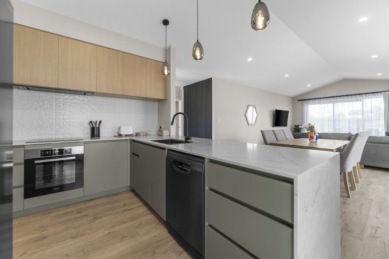 Photo of property in 2 Whakahaumako Road, Leamington, 3495