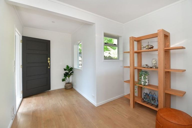 Photo of property in 153 Kowhai Road, Mairangi Bay, Auckland, 0630