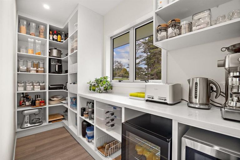 Photo of property in 90 Mcentee Road, Waitakere, Auckland, 0816