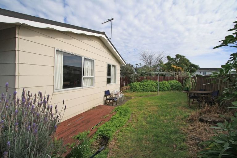 Photo of property in 1/18 Culzean Grove, Bell Block, New Plymouth, 4312