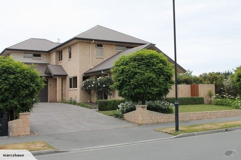 Photo of property in 6 Titirangi Crescent, Parklands, Christchurch, 8083