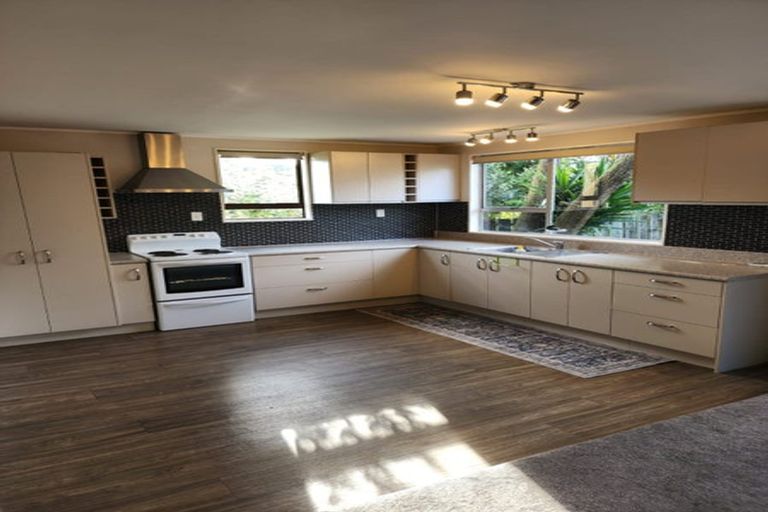 Photo of property in 1/198 Verbena Road, Birkdale, Auckland, 0626