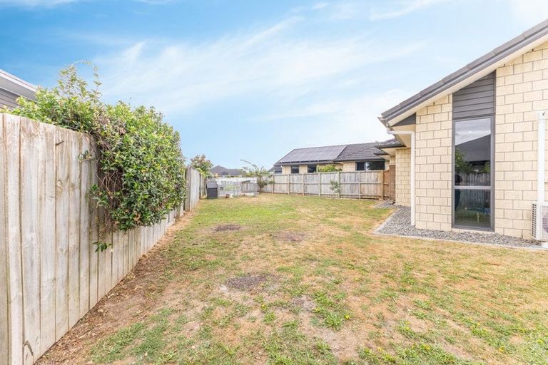 Photo of property in 11 Chatham Place, Rototuna North, Hamilton, 3210