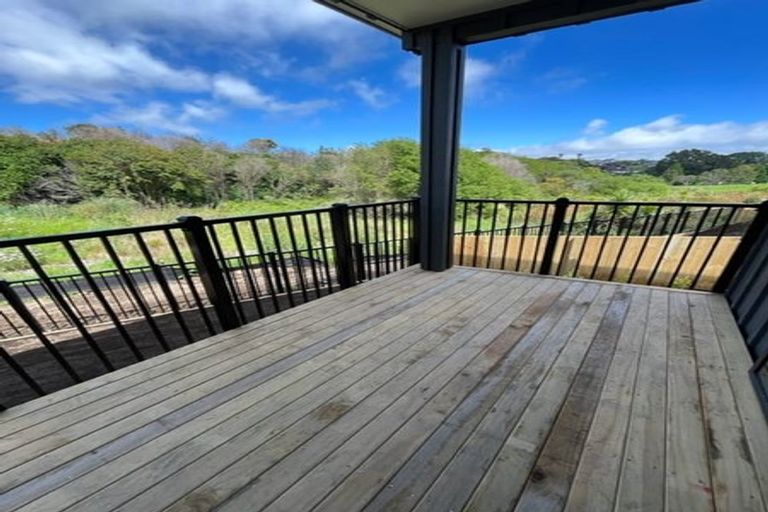 Photo of property in 10 Wrybill Way, Welcome Bay, Tauranga, 3112