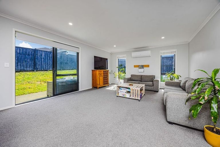 Photo of property in 38 Calder Crescent, Pokeno, 2402