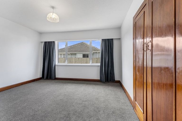 Photo of property in 1/43 Aorangi Road, Bryndwr, Christchurch, 8053