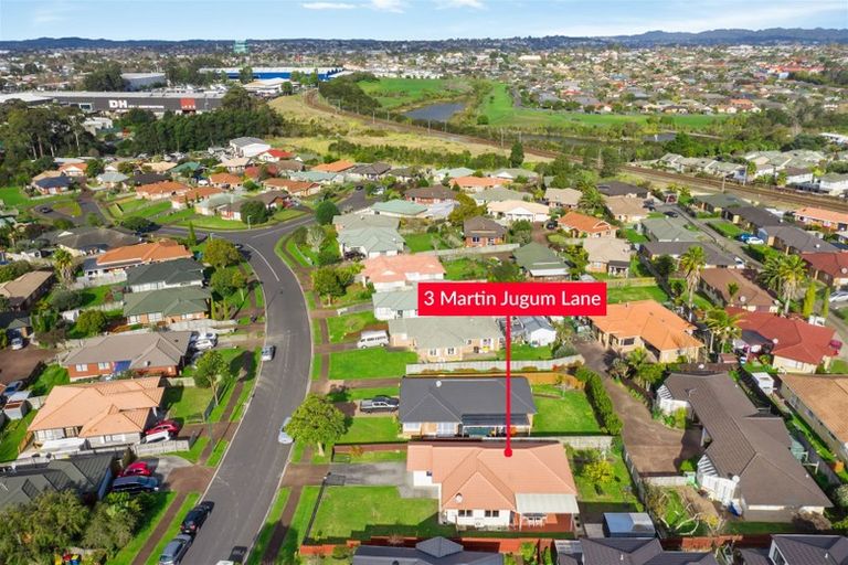 Photo of property in 3 Martin Jugum Lane, Ranui, Auckland, 0612