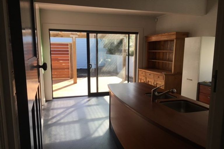 Photo of property in 153 Carlyle Street, Napier South, Napier, 4110