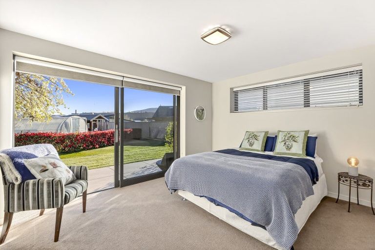 Photo of property in 12 De Bettencor Place, Mount Pisa, Cromwell, 9383