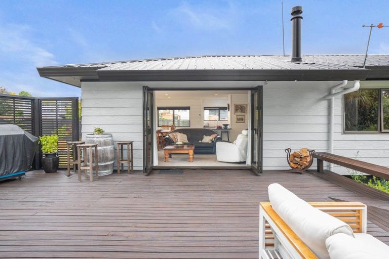 Photo of property in 1 Boundary Road, Waipahihi, Taupo, 3330