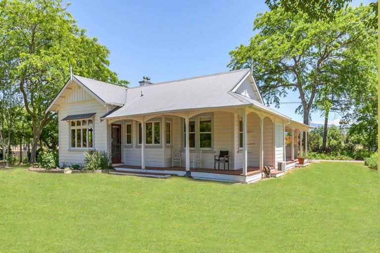 Photo of property in 1971 Moutere Highway, Upper Moutere, 7175