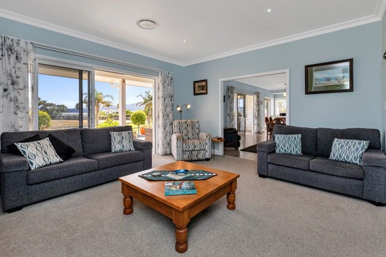 Photo of property in 2 Cayman Court, One Tree Point, 0118