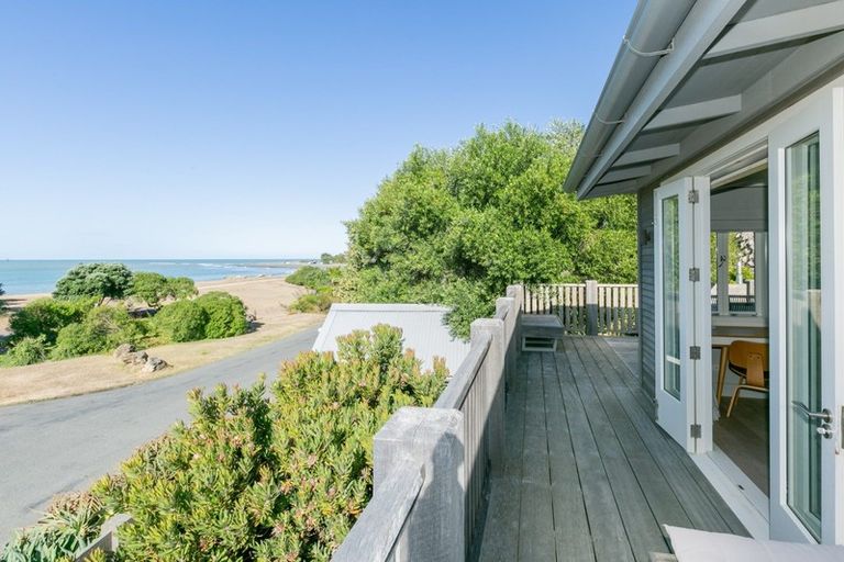 Photo of property in 313 Clifton Road, Te Awanga, 4102