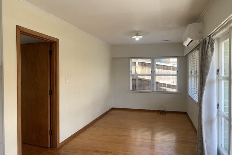 Photo of property in 7a Parker Avenue, New Lynn, Auckland, 0600