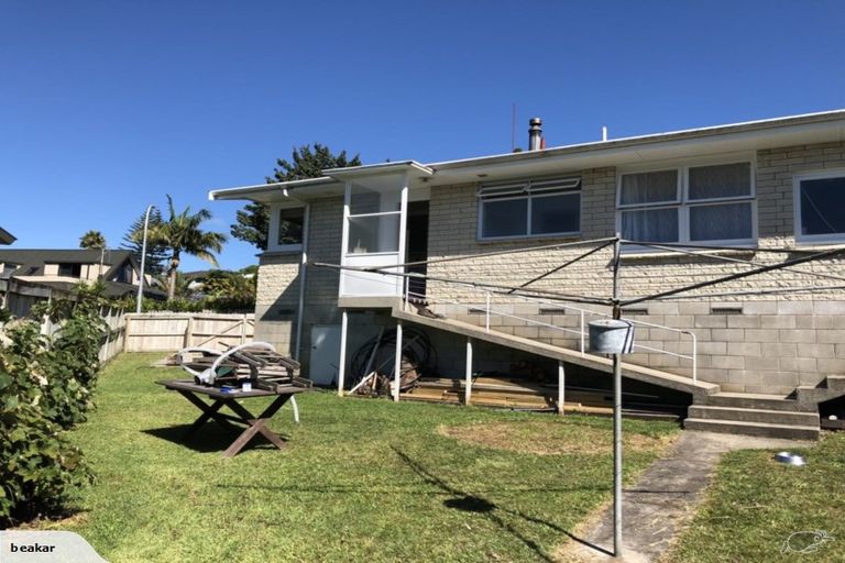 Photo of property in 1 Highfield Crescent, Brookfield, Tauranga, 3110