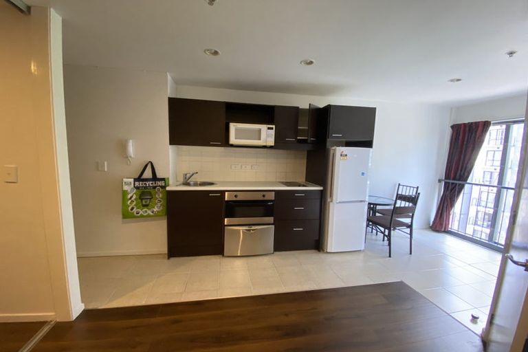 Photo of property in 3/30 Jutland Road, Hauraki, Auckland, 0622