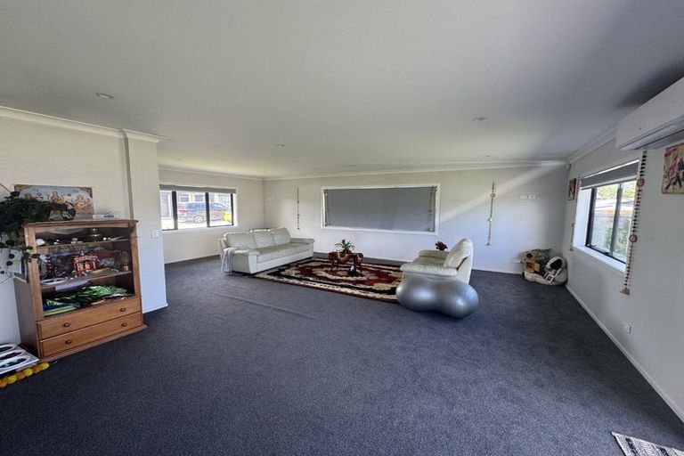 Photo of property in 27 Cobb Place, Otaki, 5512