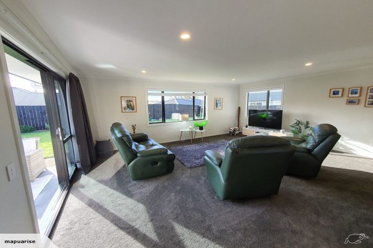 Photo of property in 4 Les Wakefield Road, Mapua, 7005