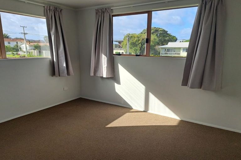 Photo of property in 3 Manaia View Road, One Tree Point, 0118