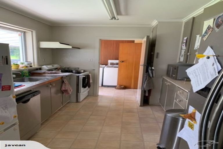 Photo of property in 11 The Glebe, Cockle Bay, Auckland, 2014