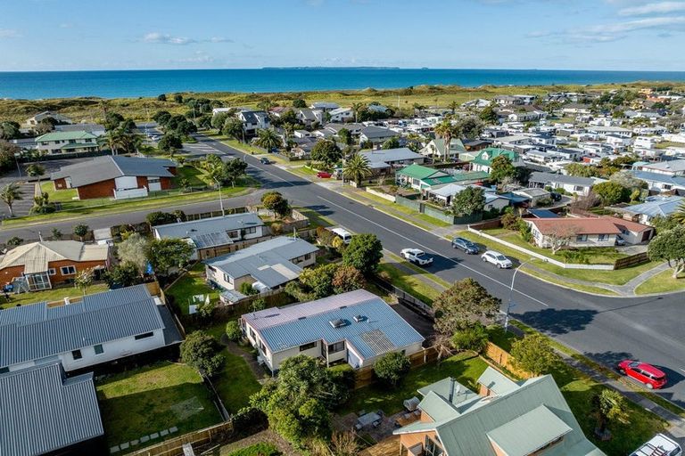 Photo of property in 12c Hartford Avenue, Papamoa Beach, Papamoa, 3118