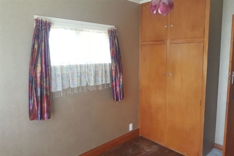Photo of property in 9 Moorhouse Street, Waimate, 7924