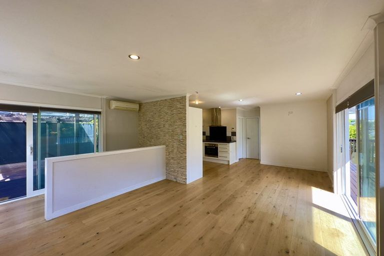 Photo of property in 2/49 Archers Road, Hillcrest, Auckland, 0629