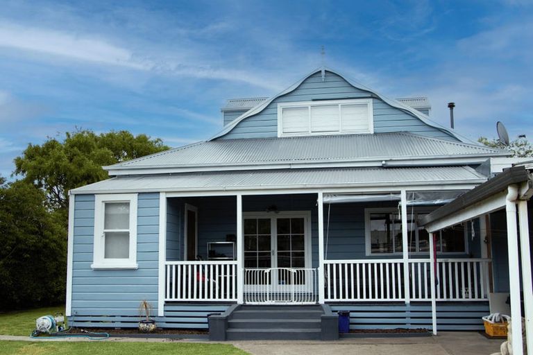 Photo of property in 79 Ormond Road, Whataupoko, Gisborne, 4010